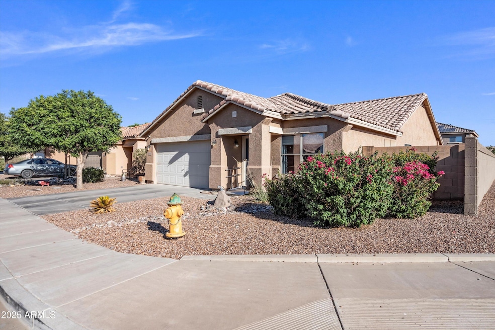 671 W Jahns Ct, Casa Grande, AZ 85122 - photo 1