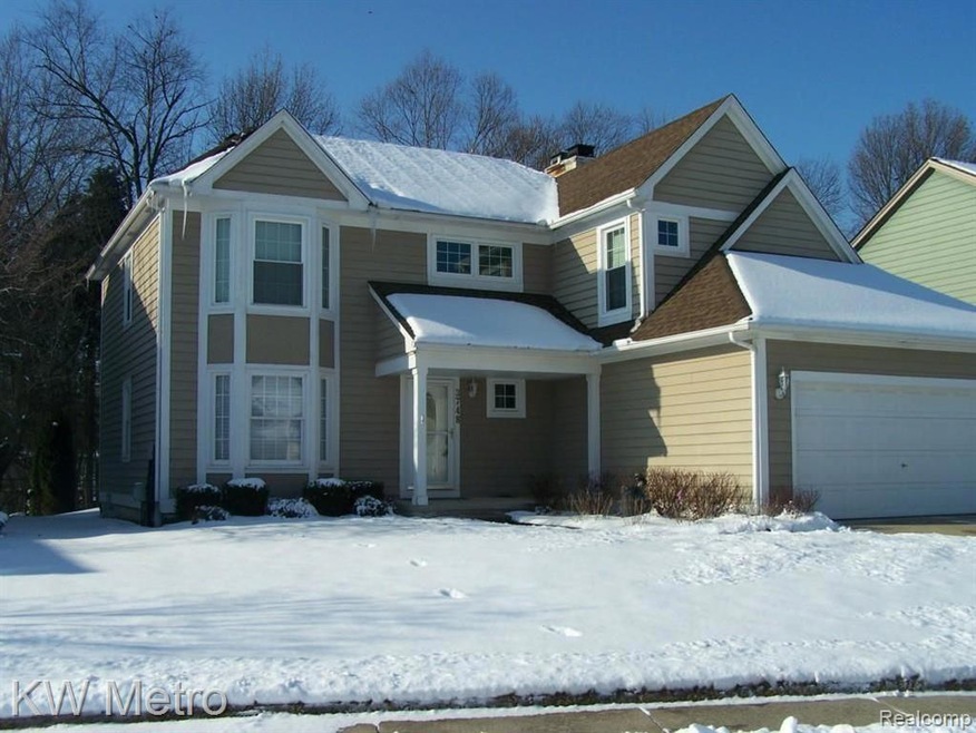 3748 Eaton Gate Ln, Auburn Hills, MI 48326 - photo 1