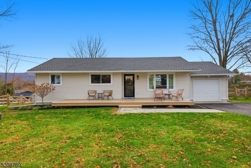 102 Sunnyview Ave E, Hackettstown, NJ 07840 - photo 1