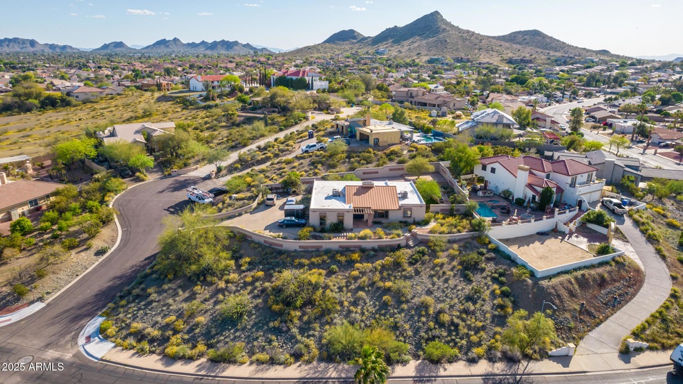 3101 E ACOMA DR
