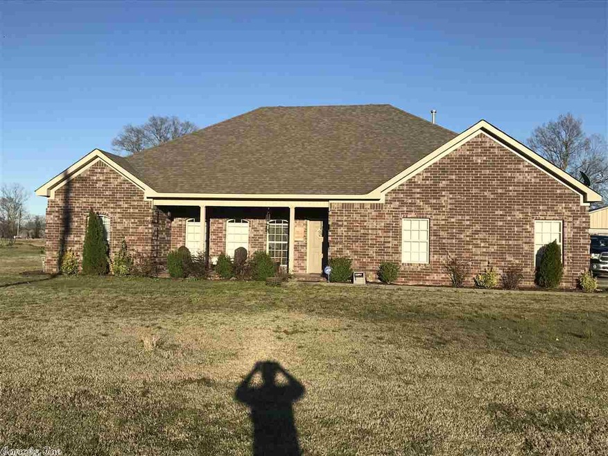 135 Joice Ln, Lonoke, AR 72086 - photo 1