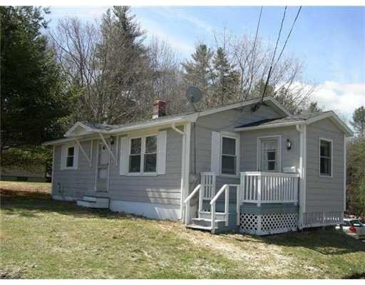 95 River Ave, Gardiner, ME 04345 - photo 1