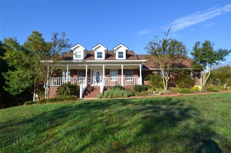 4256 Pine Vale Rd, Gainesville, GA 30507 - photo 1