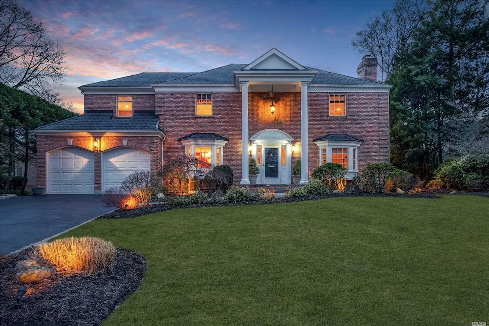 282 Chapel Rd, Manhasset, NY 11030 - photo 1