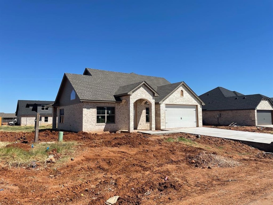 3323 Arrow Creek Dr, Granbury, TX 76049 - photo 1