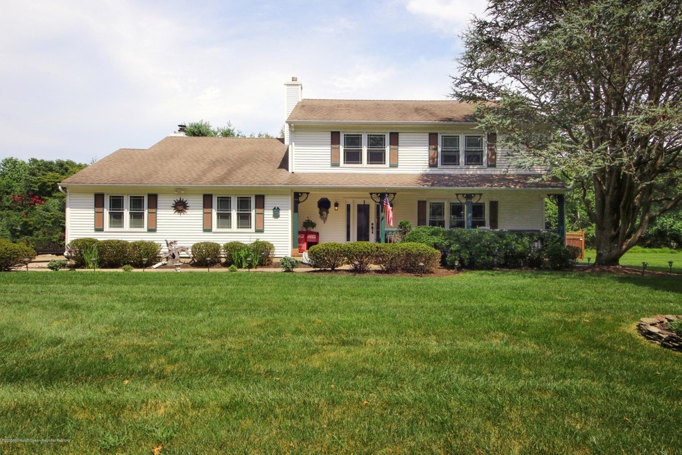 19 Green Meadow Blvd.