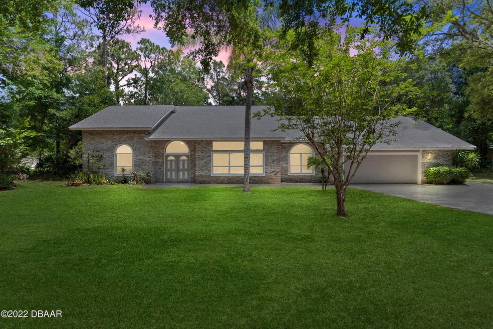 AExteriorFrontMain_FramedListings_GLevy_