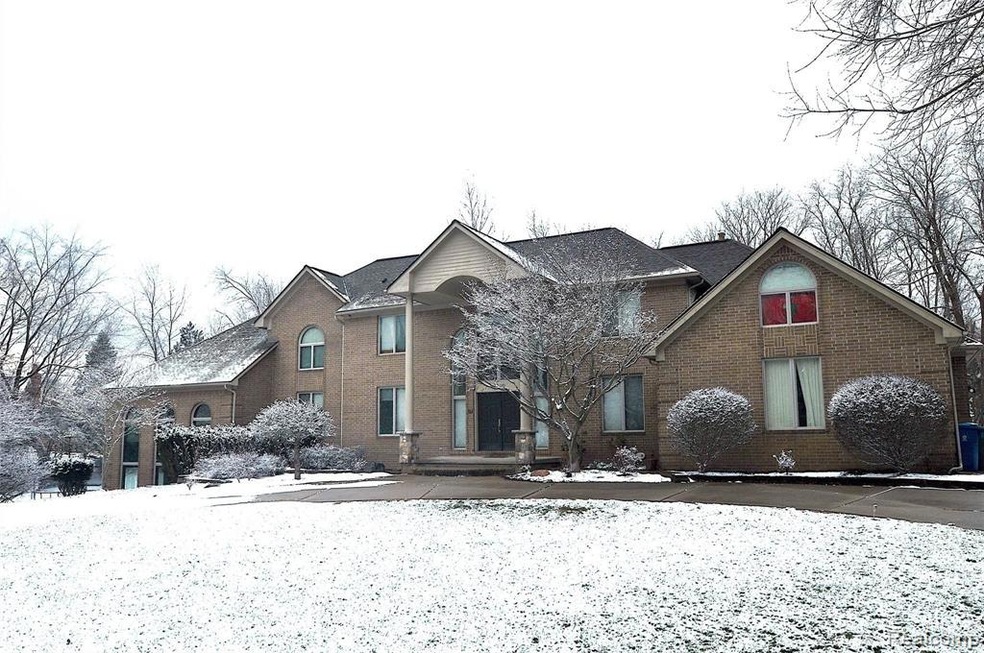 4540 Valley View Pt.