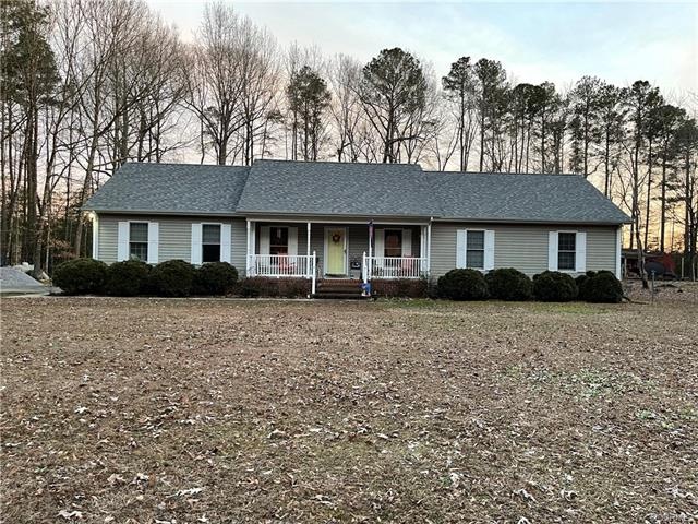 7115 W Quaker Rd, Disputanta, VA 23842 - photo 1