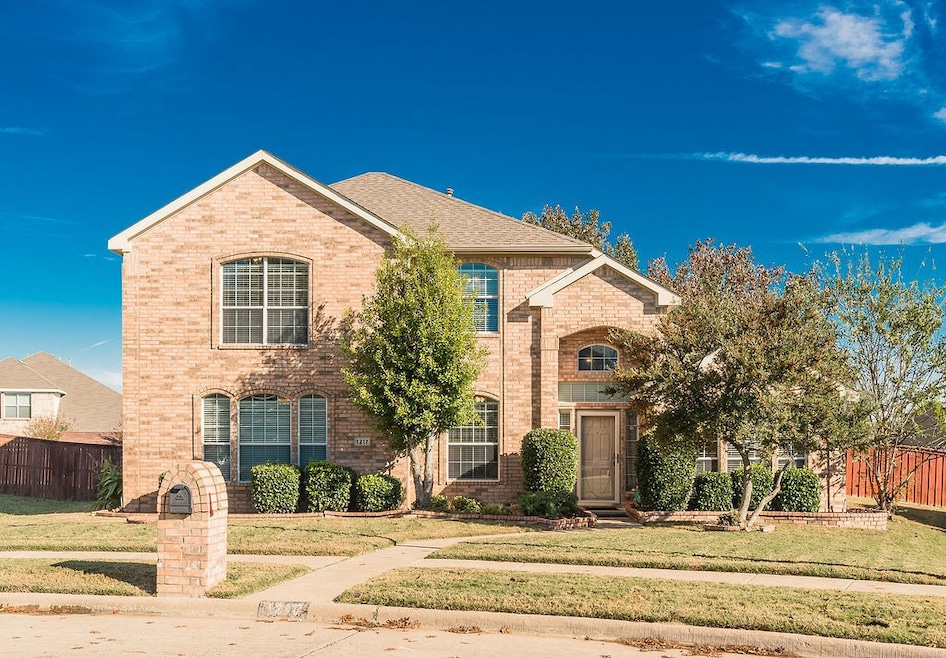 1217 Wexford Ln, Desoto, TX 75115 - photo 1