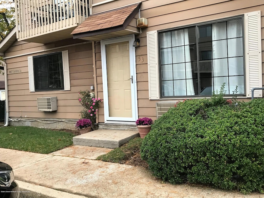 53 Gardenia Ln unit 5, Staten Island, NY 10314 - photo 1