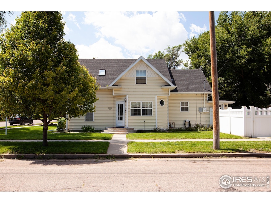 204 Park St, Sterling, CO 80751 - photo 1