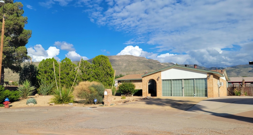 1510 White Oaks Ct, Alamogordo, NM 88310 - photo 1