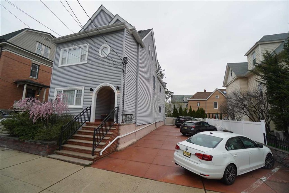 7 Louisa Place, Weehawken, NJ 07086 - photo 1