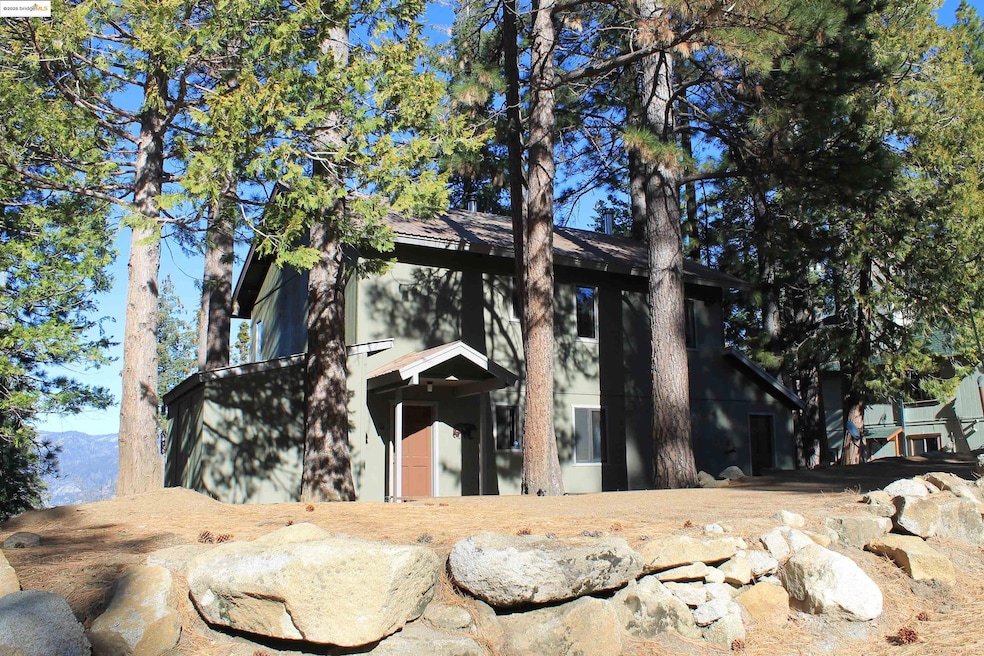 Sold $975,000