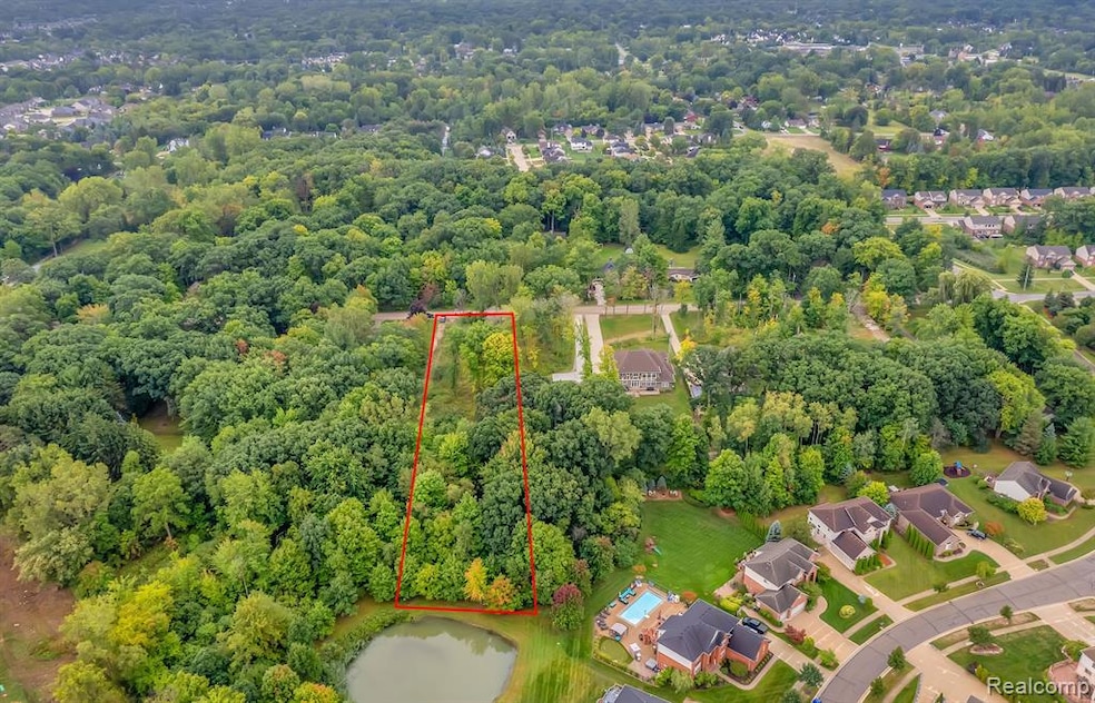 3459 Hazelton Ave, Rochester Hills, MI 48307 - photo 1