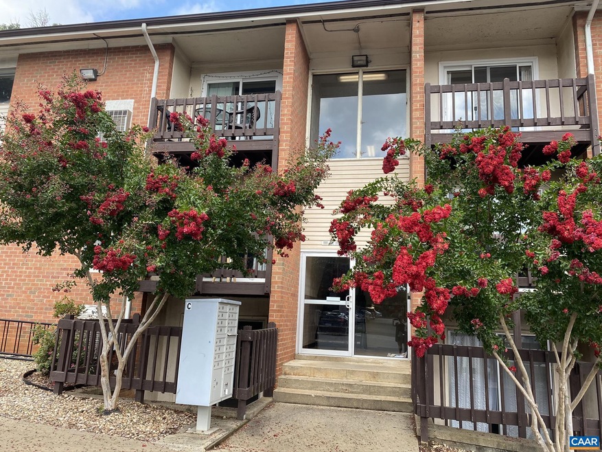 1215 Wertland St unit B14, Charlottesville, VA 22903 - photo 1
