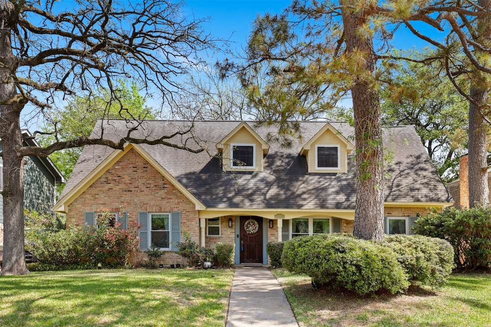 5330 Winding Way Dr, Houston, TX 77091 - photo 1