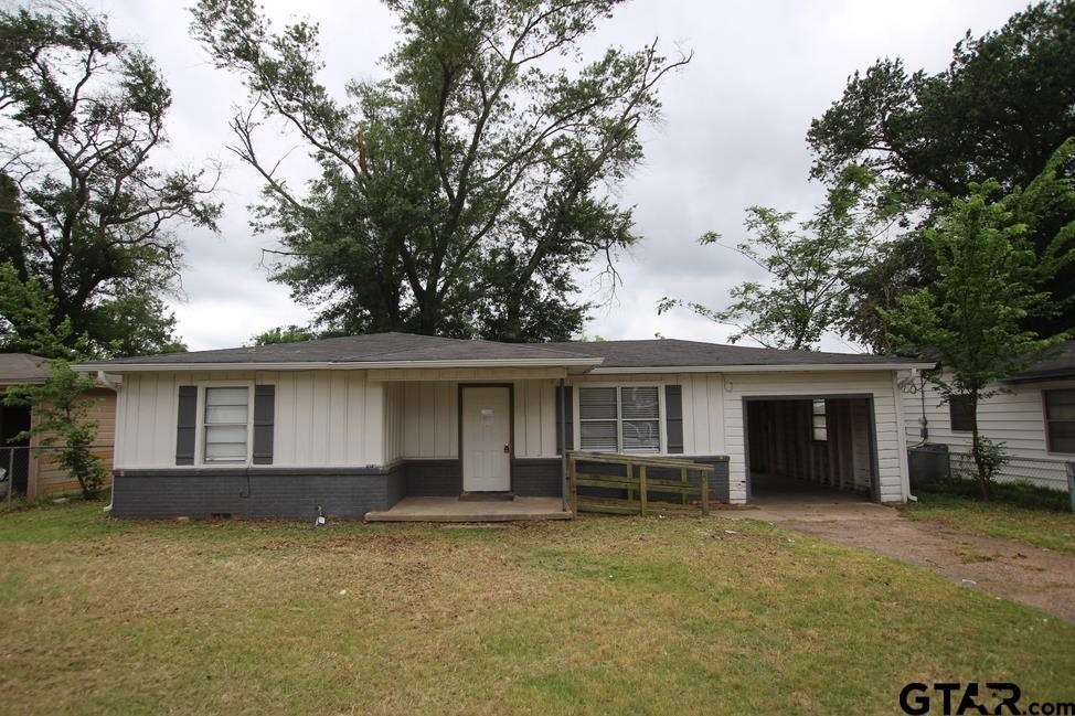 2327 2327 Plume, Tyler, TX 75701 - photo 1
