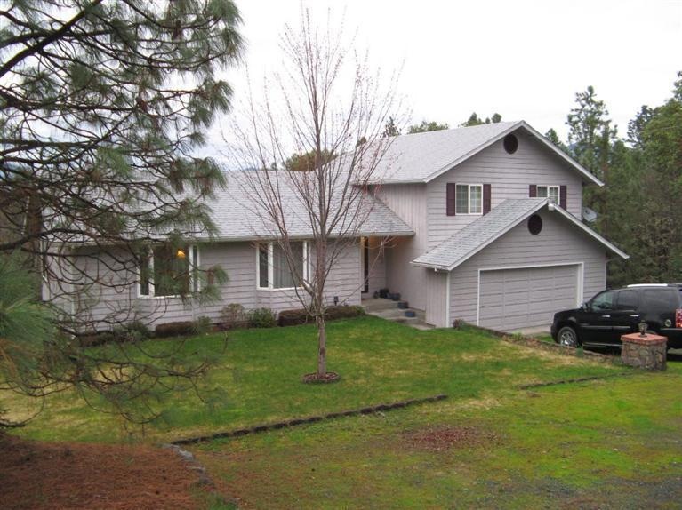 230 Acorn St, Merlin, OR 97532 - photo 1