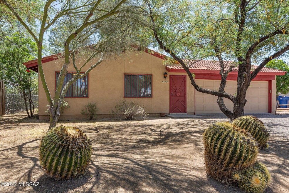 2624 N Fremont