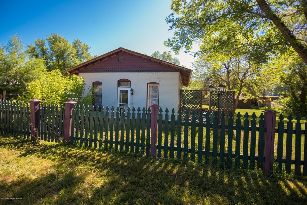 565 Colorado St, Craig, CO 81625 - photo 1