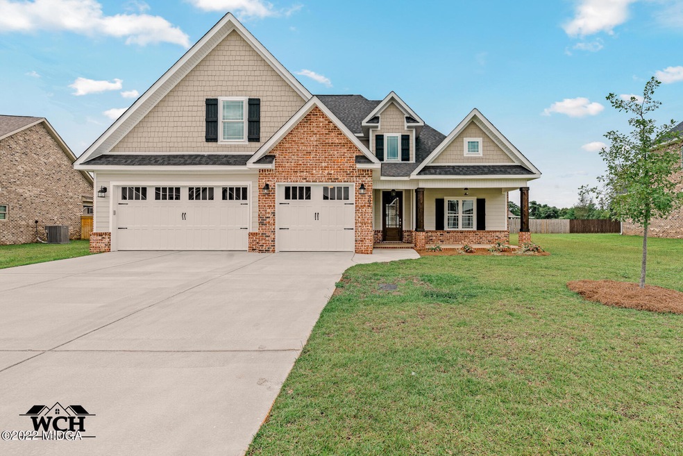 902FalkirkDriveWeb-1