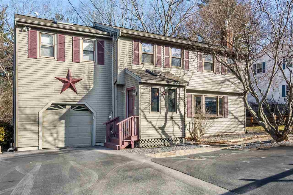 28 Robin Hood Rd, Nashua, NH 03062 - photo 1