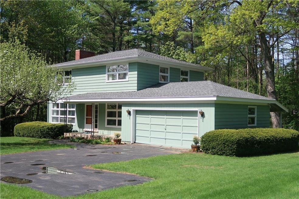 4 Appletree Ln, Manchester, ME 04351 - photo 1