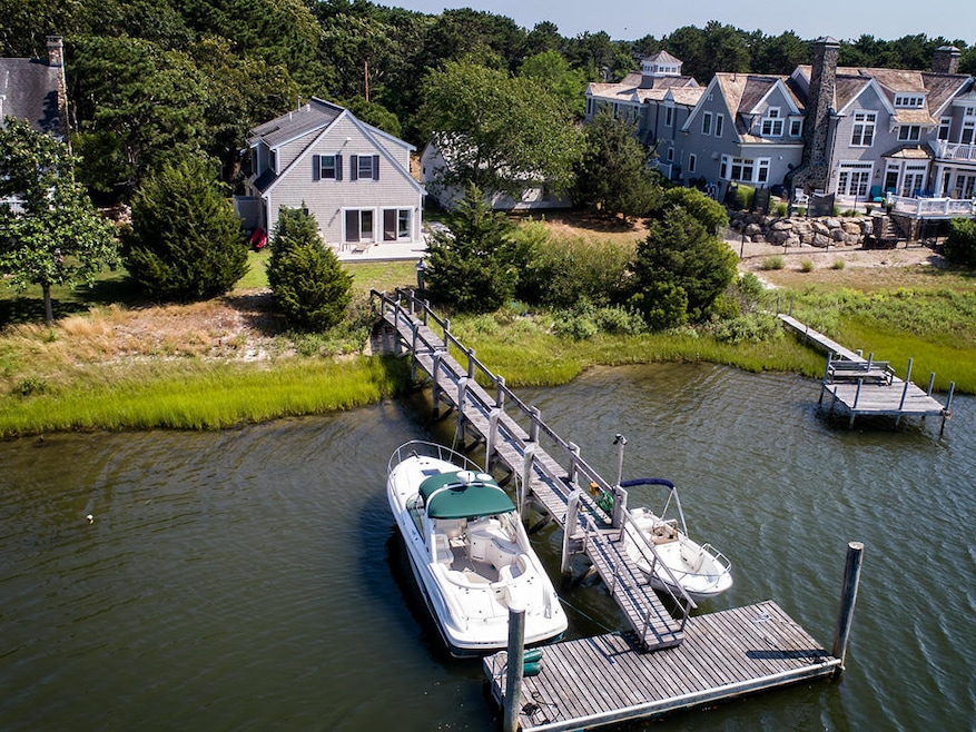 409 Monomoscoy Rd, Mashpee, MA 02649 - photo 1