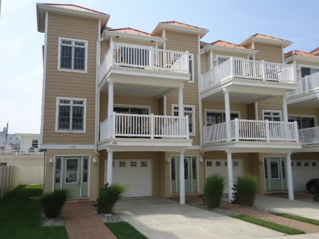 446 E Nashville Ave unit East End/Beach Side, Wildwood, NJ 08260 - photo 1