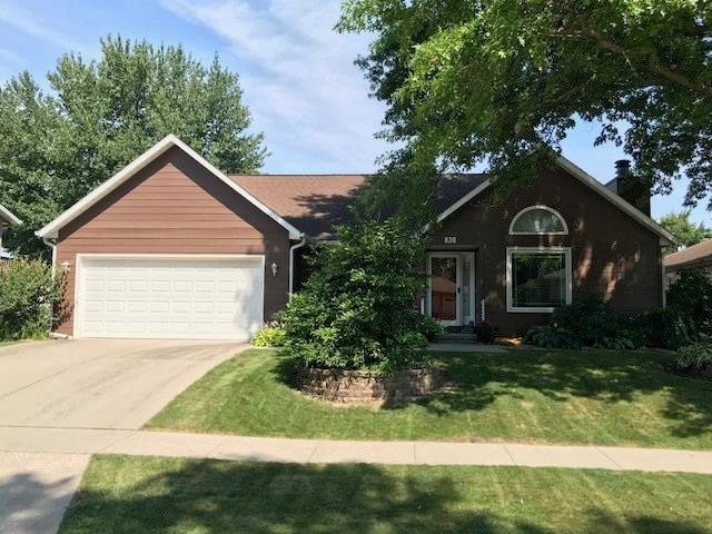 830 E 18th St N, Newton, IA 50208 - photo 1