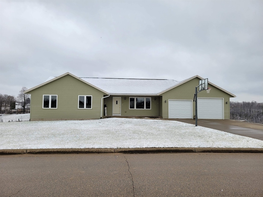 103 Spruce Park Dr, Potosi, WI 53820 - photo 1