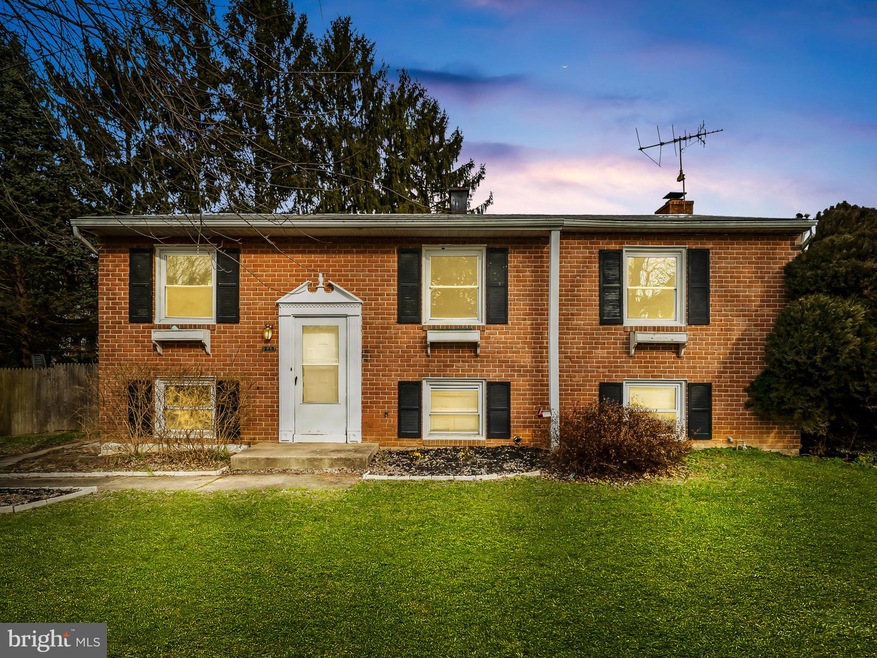 219 Sacred Heart Ln, Reisterstown, MD 21136 - photo 1