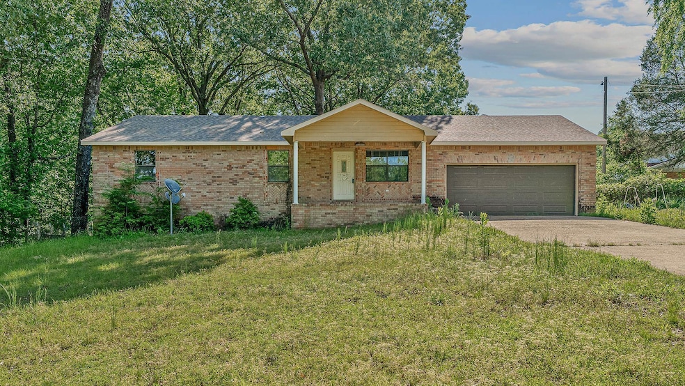 Pending $330,000 • Co-Listing Agent