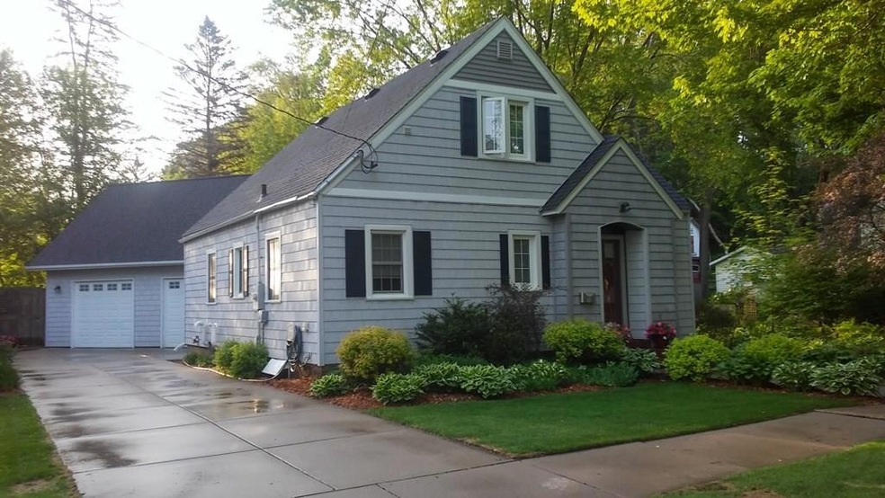420 13th St SE, Menomonie, WI 54751 - photo 1