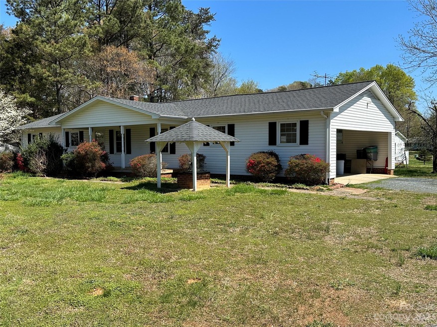 395 Green Rd, Asheboro, NC 27205 - photo 1