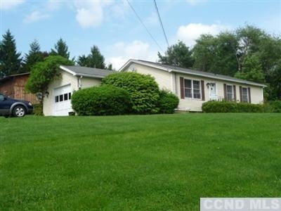 8 Hy Vue Terrace, Millerton, NY 12546 - photo 1