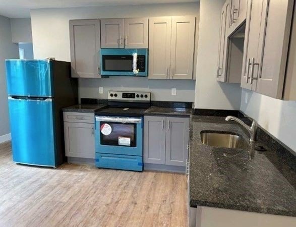 929 Pleasant St unit 1, Worcester, MA 01602 - photo 1