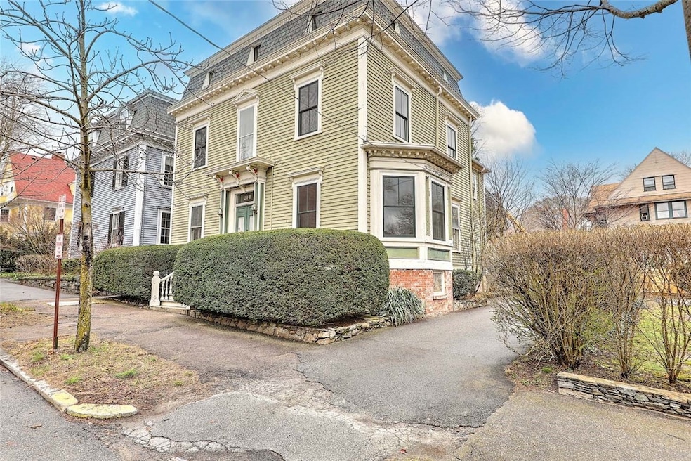 214 Bowen St, Providence, RI 02906 - photo 1