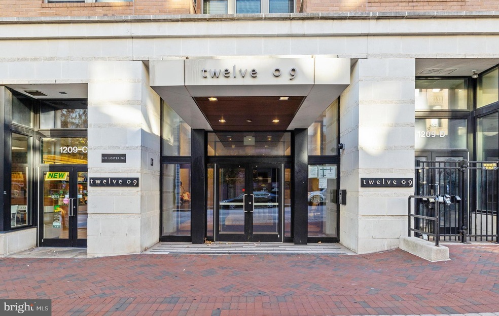 Twelve 09 unit 414, Baltimore, MD 21201 - photo 1