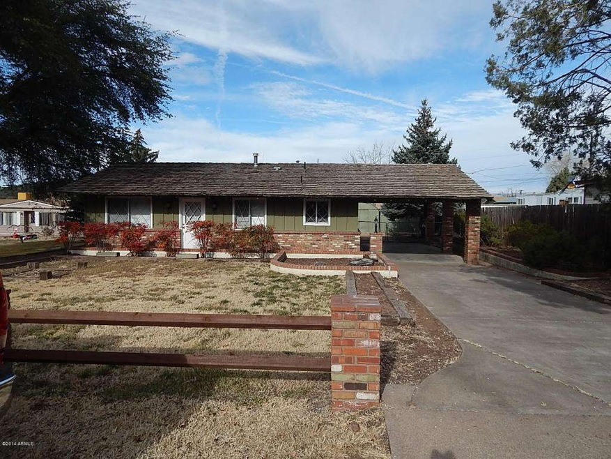 Phoenix front3 driveway