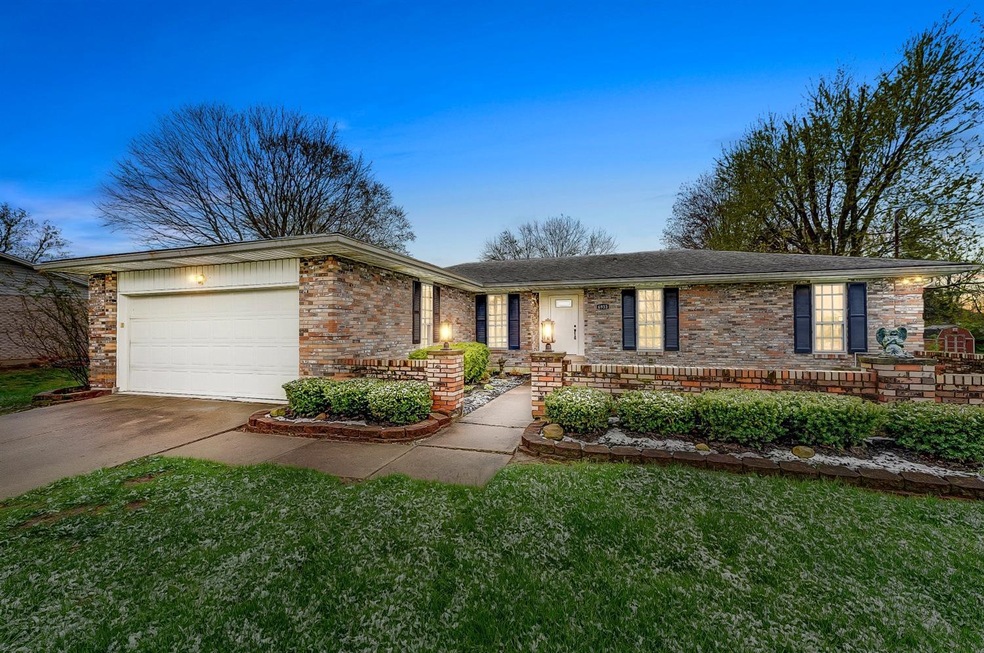 6933 Kyles Station Rd, Liberty Township, OH 45044 - photo 1