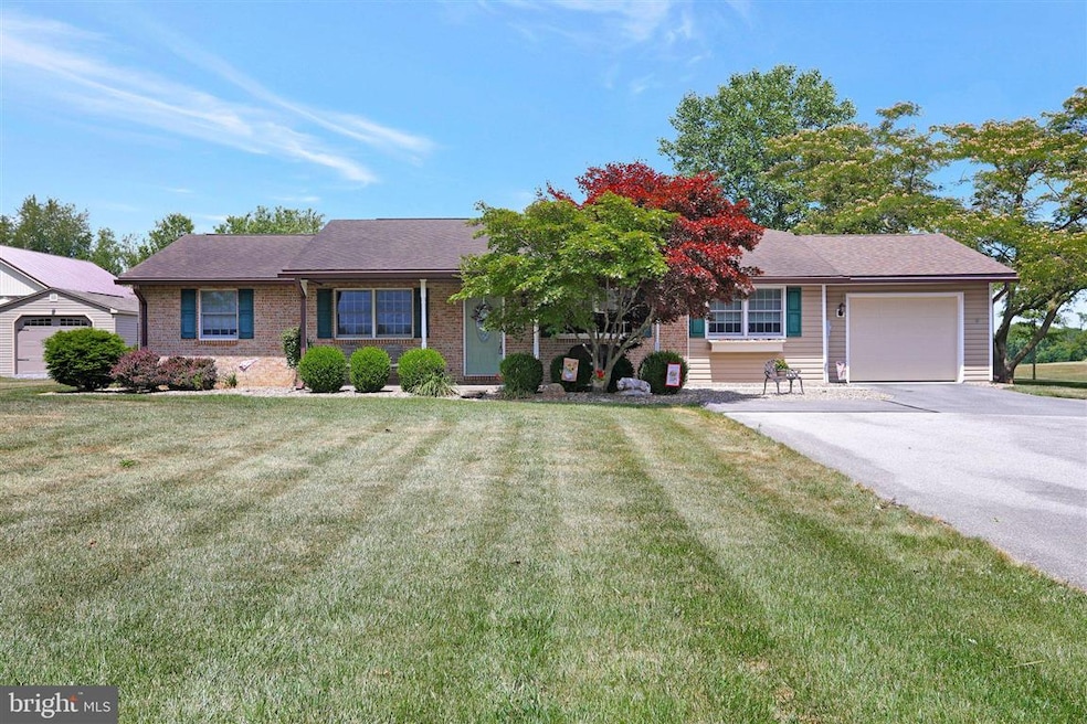 13143 Karper Rd, Mercersburg, PA 17236 - photo 1