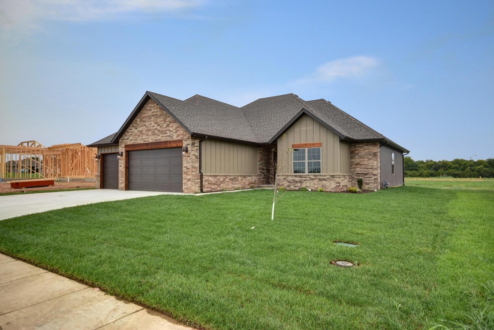 1115 S Cumberland Ave, Republic, MO 65738 - photo 1