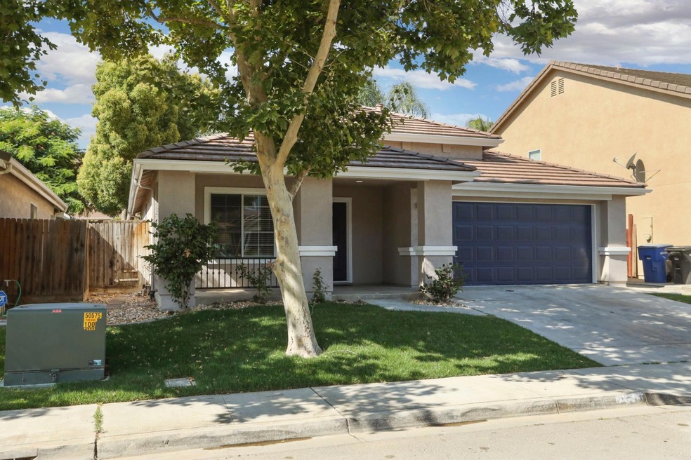 1118 Kestrel Dr, Patterson, CA 95363 - photo 1