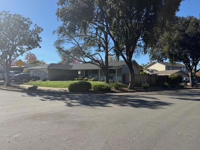 1423 Kyle Ct, Sunnyvale, CA 94087 - photo 1