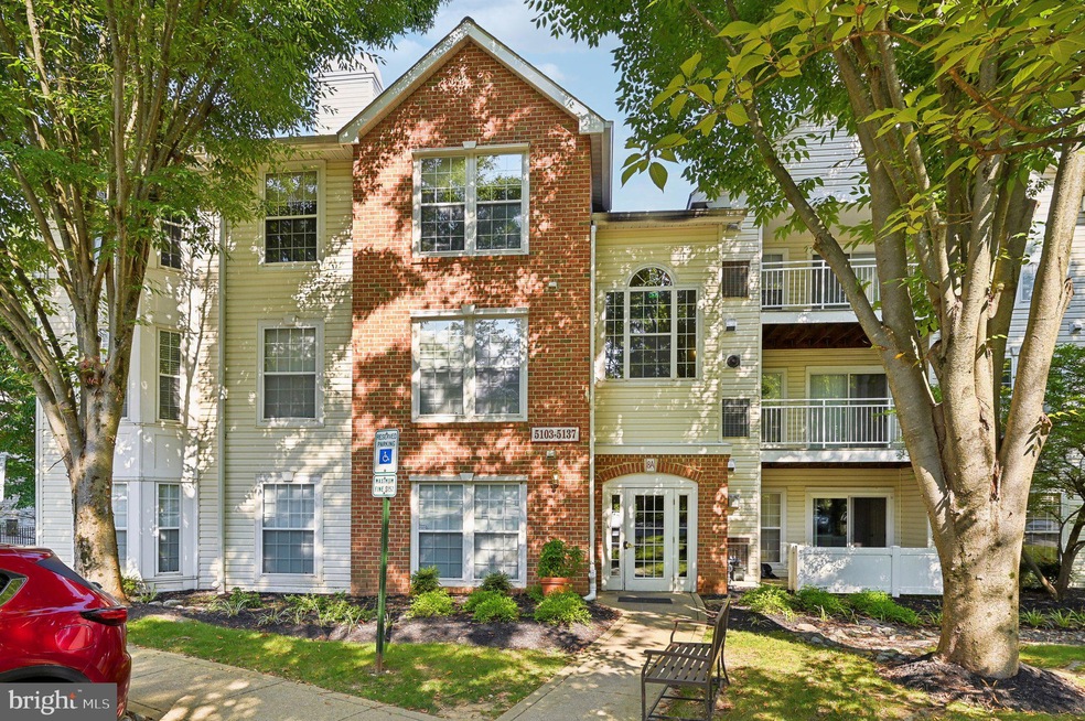 5113 Wagon Shed Cir, Owings Mills, MD 21117 - photo 1