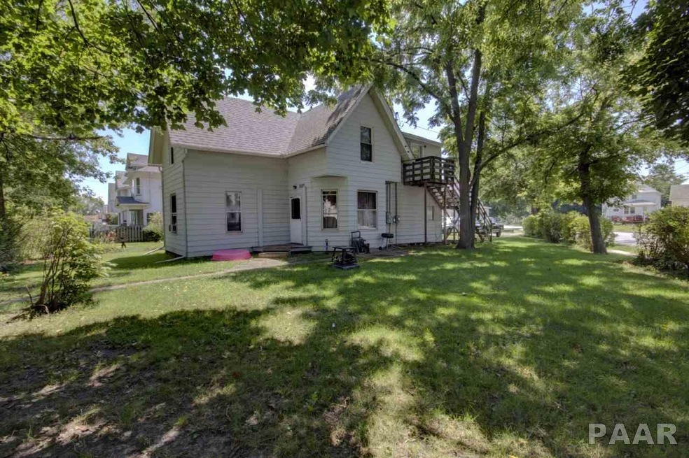 2127 W 2nd St, Davenport, IA 52802 - photo 1