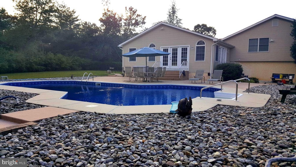 374 Russell Mill Rd, Swedesboro, NJ 08085 - photo 1